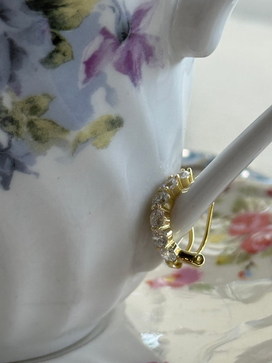 ear cuff with clips claps