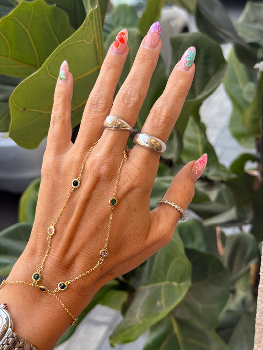 colored hand chain
