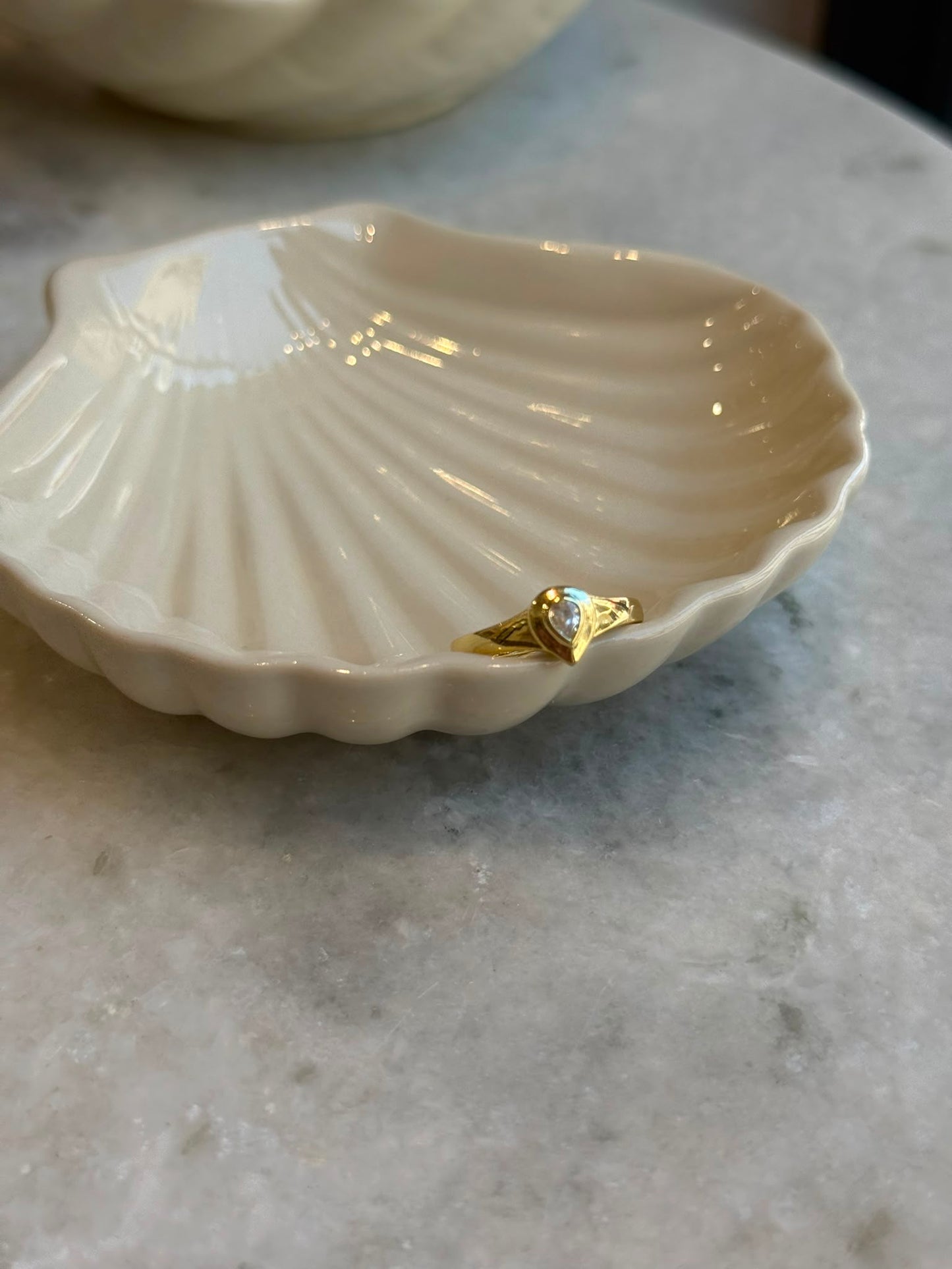 Teardrop ring