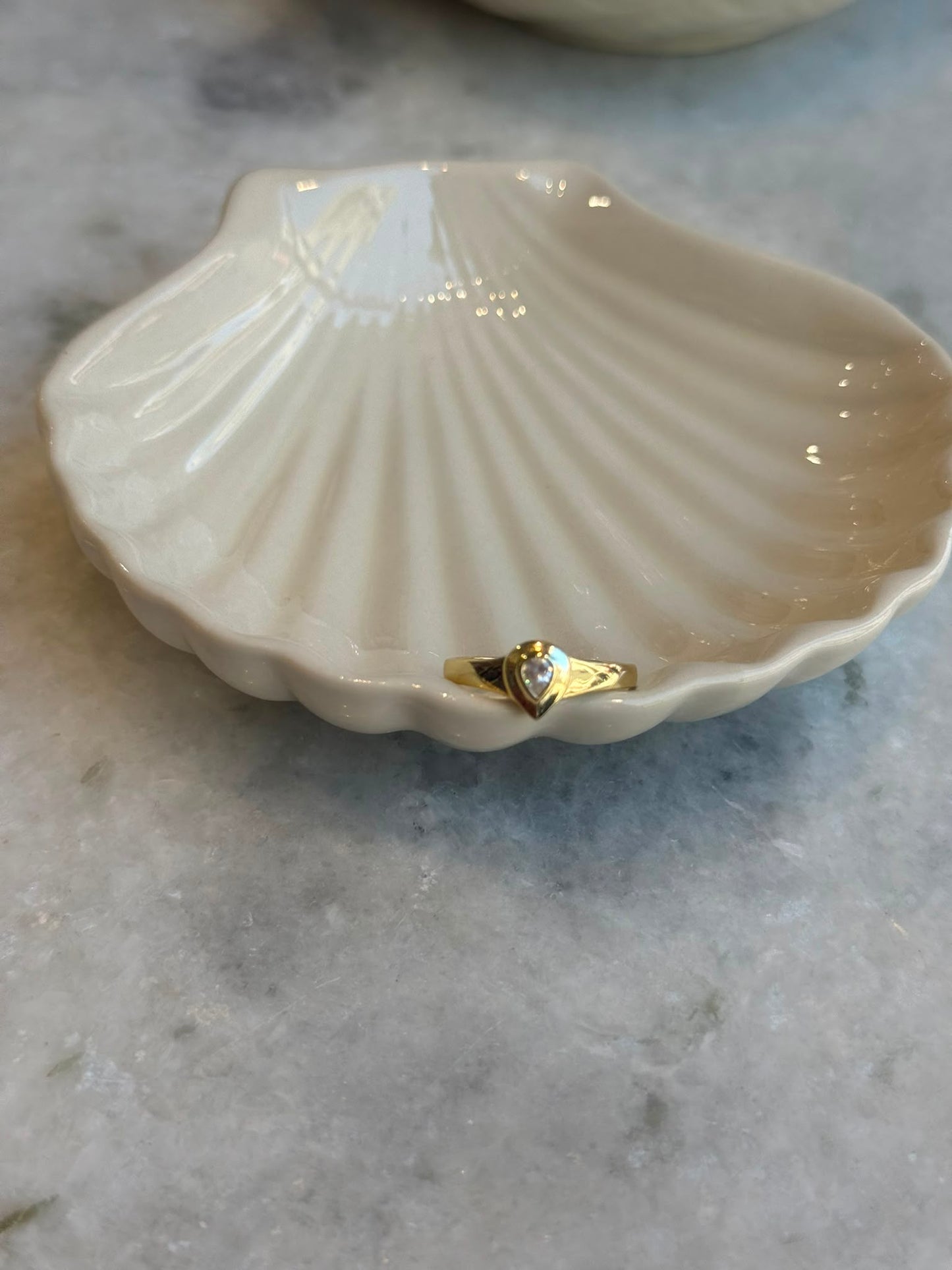 Teardrop ring
